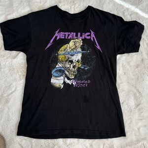 Metallica Black graphic band tee with skull